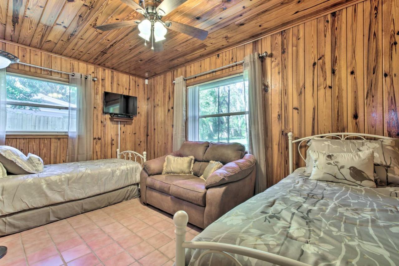 Rainbow River Oasis With Kayaks And Furnished Sunroom! 邓内伦 外观 照片